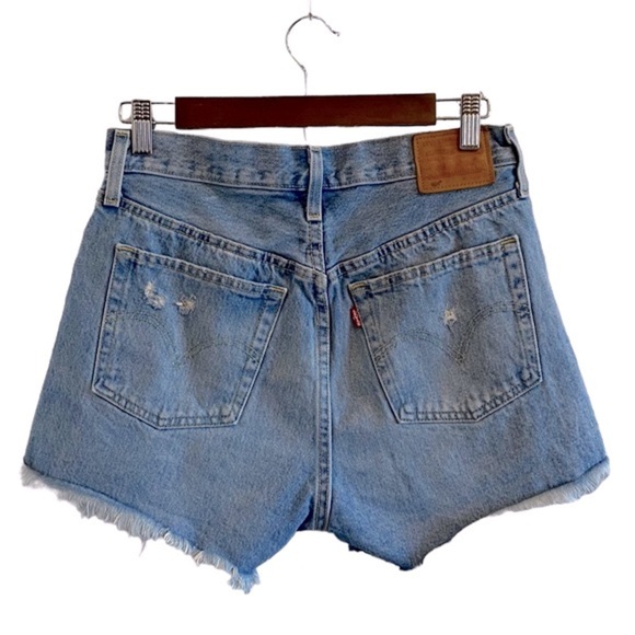 Levi’s 501 High Rise Distressed Denim Jean Shorts Size 27 - Picture 2 of 11
